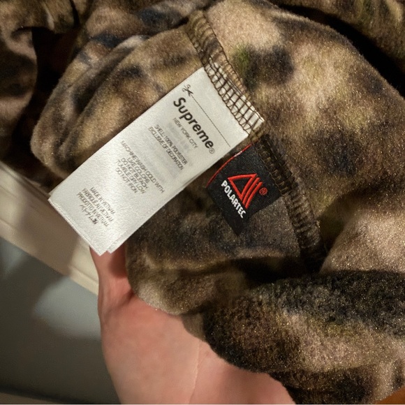 Supreme x Polartec Camo Fleece (Size Medium) - Picture 6 of 7